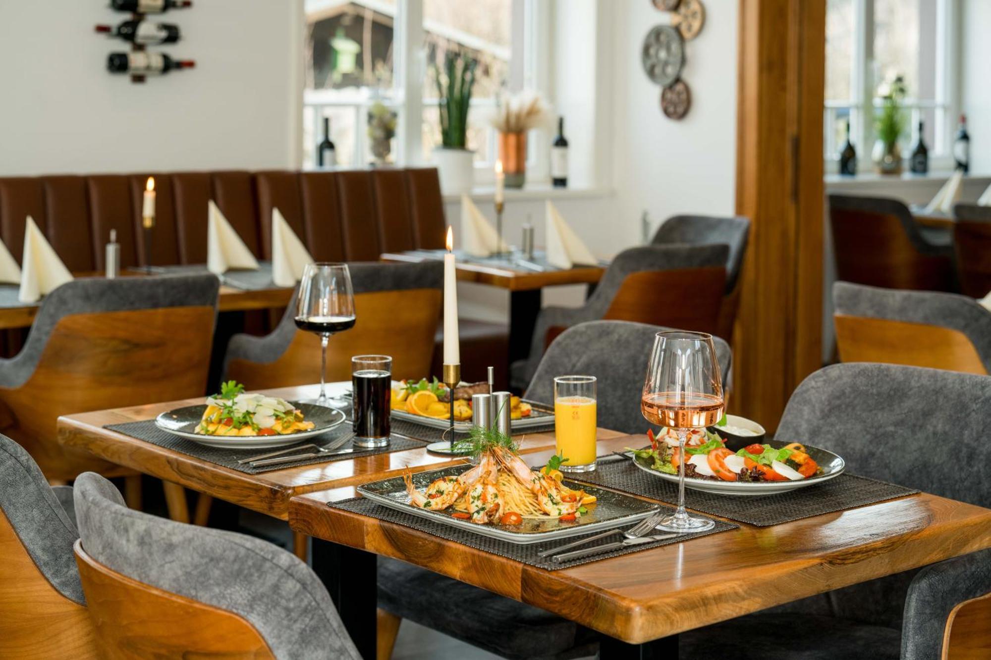 Roca Restaurant Und Hotel Bommersheim Extérieur photo