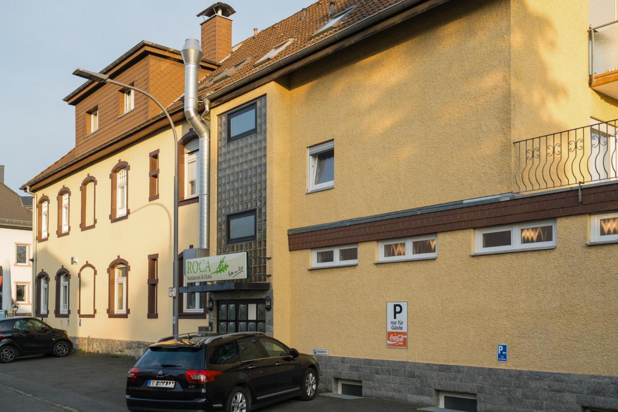Roca Restaurant Und Hotel Bommersheim Extérieur photo