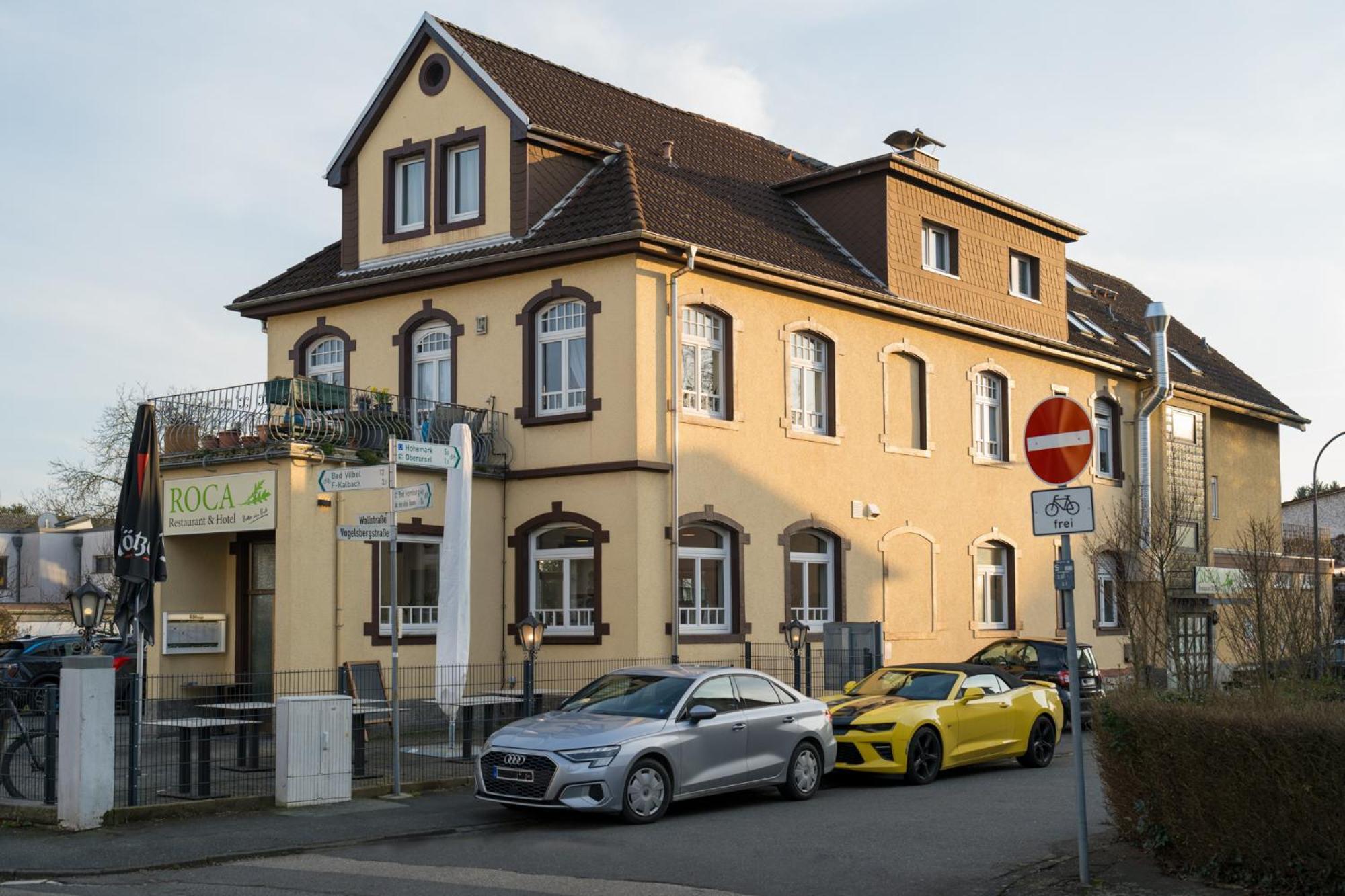 Roca Restaurant Und Hotel Bommersheim Extérieur photo